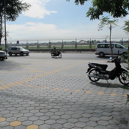 Golden Apple Hotel - Airport Phnom Penh Exterior foto